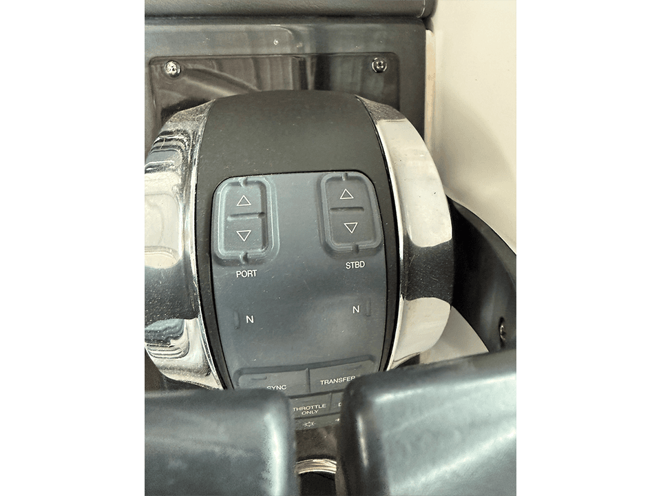 2016 Formula 330 CBR listing photo 18.