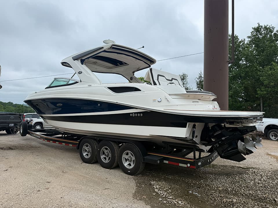 2018 Sea Ray 350 SLX listing photo 6.